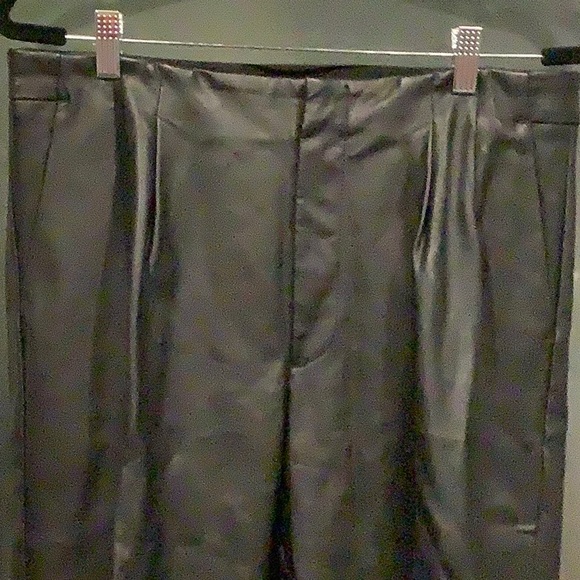 Banana Republic faux leather cropped pants - Picture 2 of 6